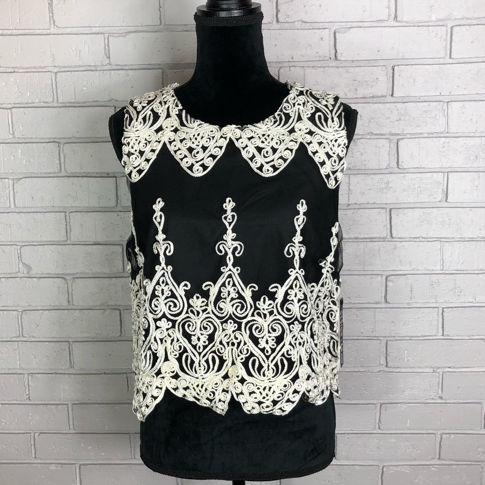 Design Labs Embroidered Black‎ and White Crop Top